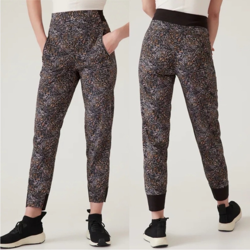 Athleta Trekkie North Jogger Pants Kinetic Abstract Print Size 12
